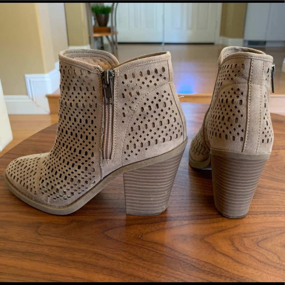 💥FINAL SALE💥 Tan Heeled Booties